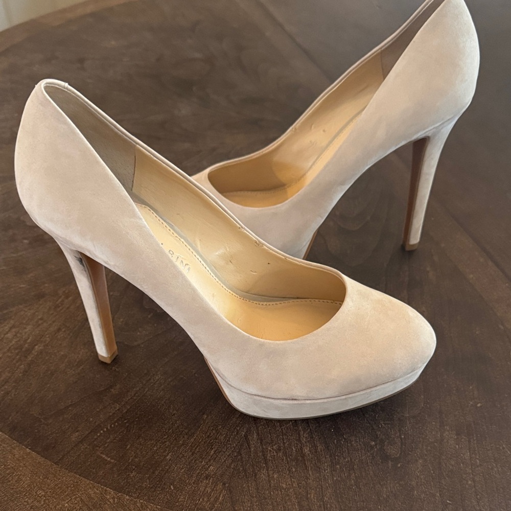 Gianni Bini Light Nude Suede Platform Pumps